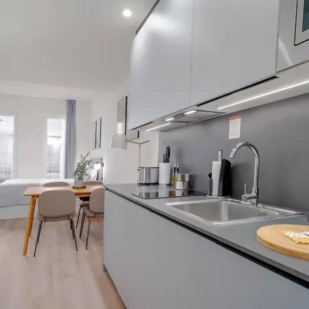 Limehome Carrer De Sant Jacint شقة
