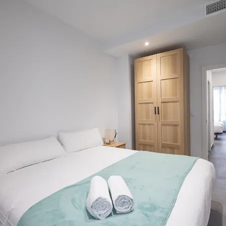 Florit Flats - Urban Nest - Ac & Wifi - 10 Min Center Apartment