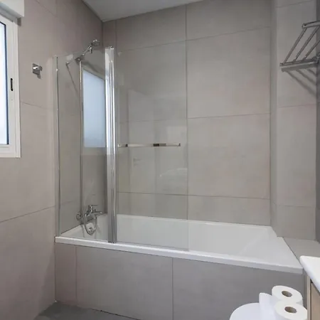 Florit Flats - Urban Nest - Ac & Wifi - 10 Min Center Apartment *