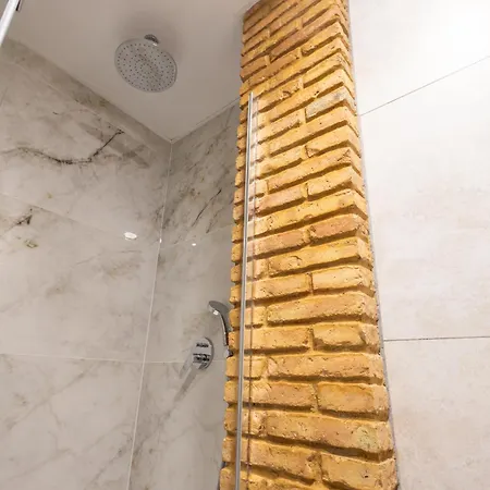 Florit Flats - Urban Nest - Ac & Wifi - 10 Min Center Apartment *