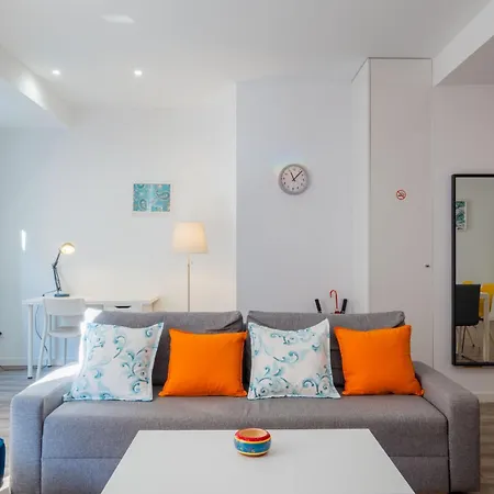 Spacious & Clean In Quiet Area Appartamento