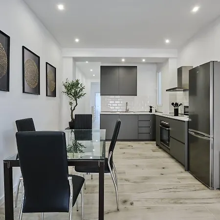 Arenas Flat * Valenza