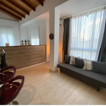 Rent Aparts Milagrosa 1