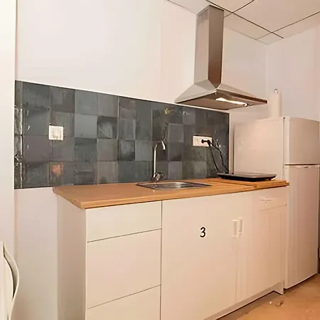 11 Nights Appartement *