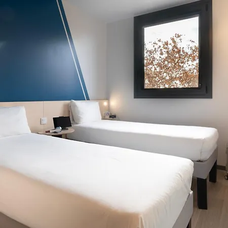Ibis Budget Centro Puerto Валенсия