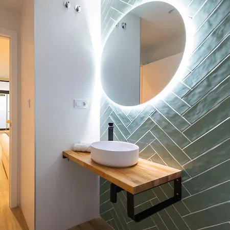 Florit Flats - 4 Guests With Ac And Wifi Near Sorolla Train Station Апартаменты