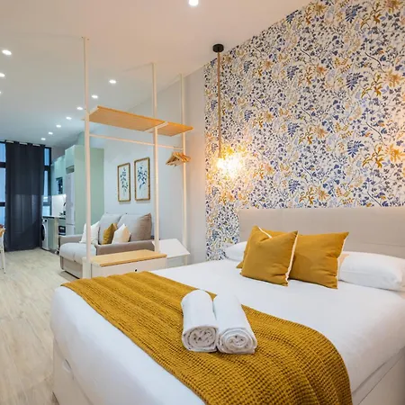 Florit Flats - 4 Guests With Ac And Wifi Near Sorolla Train Station Апартаменты *