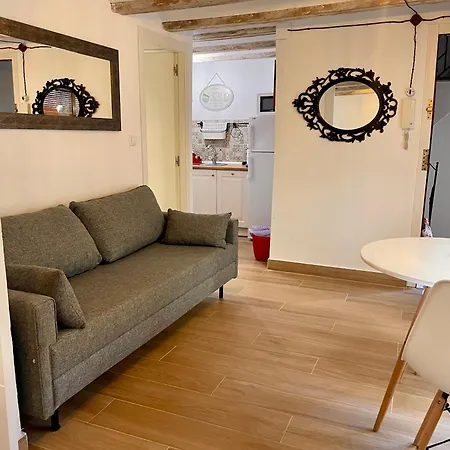 Apartamento Cosy At The Cathedral With Wifi