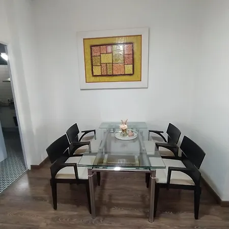 Luminoso * La Marina De Appartement