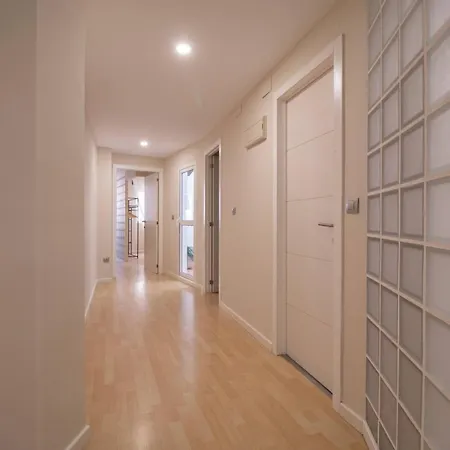 Old Town Flat By Concept Flats Valence