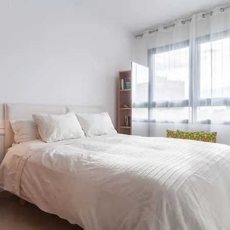 Artes Y Ciencias + Garaje + Netflix Apartment Valencia