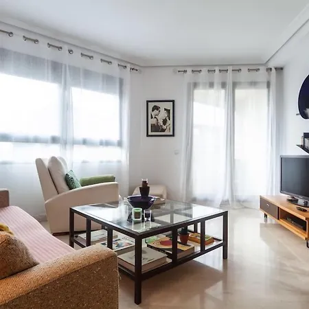 Artes Y Ciencias + Garaje + Netflix Apartment Valencia