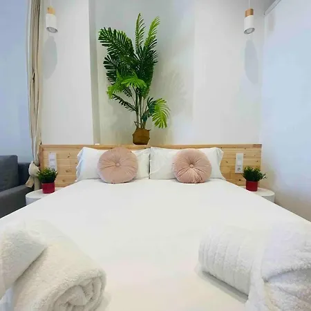 & Cozy Flat Close The Apartment