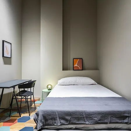 Reina Flats Playa El Cabanyal Valencia