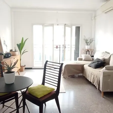 ホームステイ Habitacion Encantadora En Casa Del Habitante *