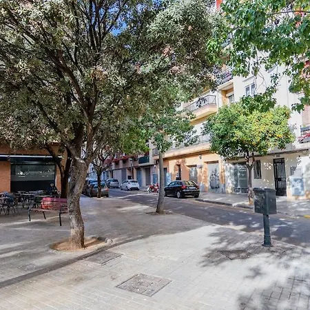 Ciudad Artes Gem: Stylish Near Ruzafa & Apartment Valencia