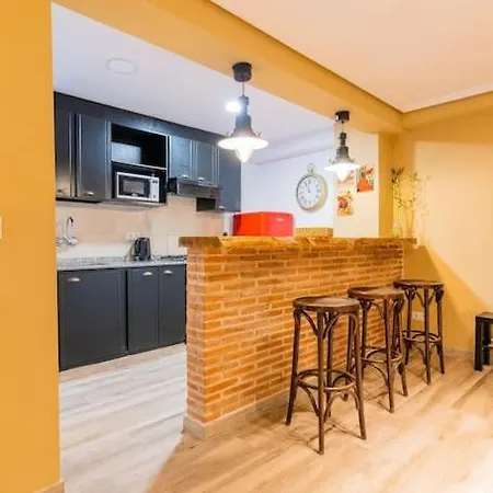 Ciudad Artes Gem: Stylish Near Ruzafa & Valencia