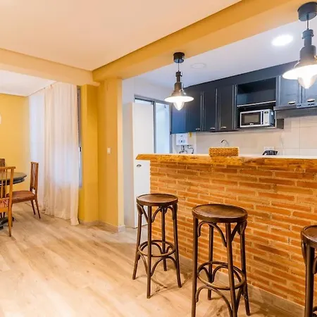 Ciudad Artes Gem: Stylish Near Ruzafa & Valencia