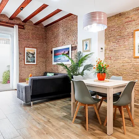 Flats Piera Center Lejlighed *