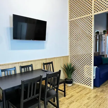Salom 5 Apartment *