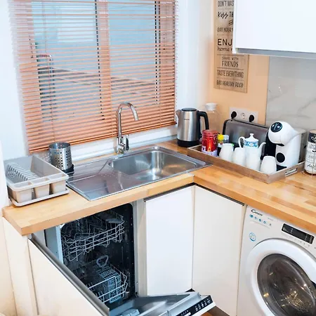 Fantastic Near & Science Apartment *