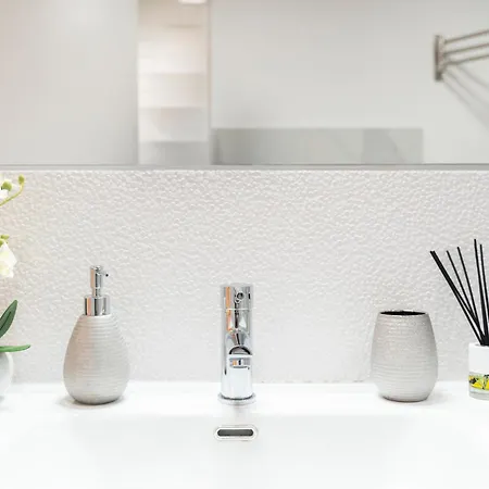 Fantastic Near & Science Apartment *