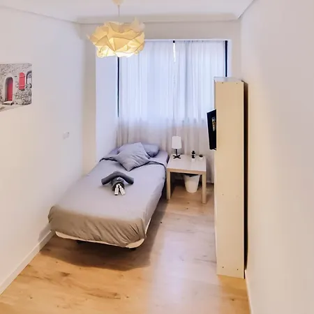 Exclusive Guest Experience In Cozy & Modern - No Other Guests Valência