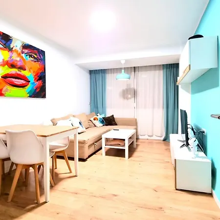 Exclusive Guest Experience In Cozy & Modern - No Other Guests Homestay Valencia
