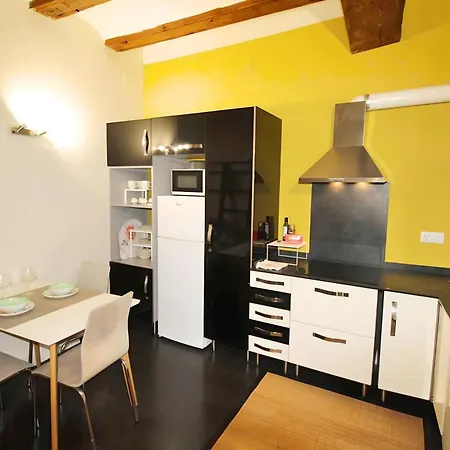 Reformado Cerca De La Plaza Redonda Валенсия