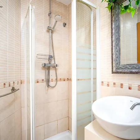 Atico De Lujo Plaza Ayuntamiento Appartement *