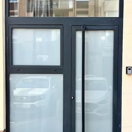 Nuevo Cerca De La Playa Y Centrico *