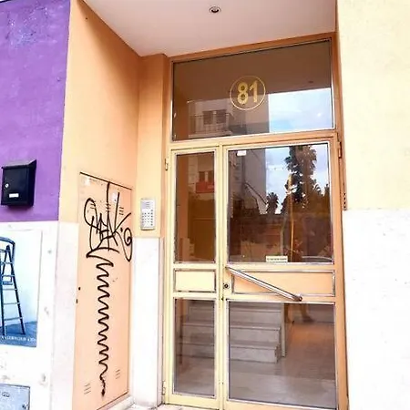 A Studio-apartment In A Newly Built House.wifi * ולנסיה