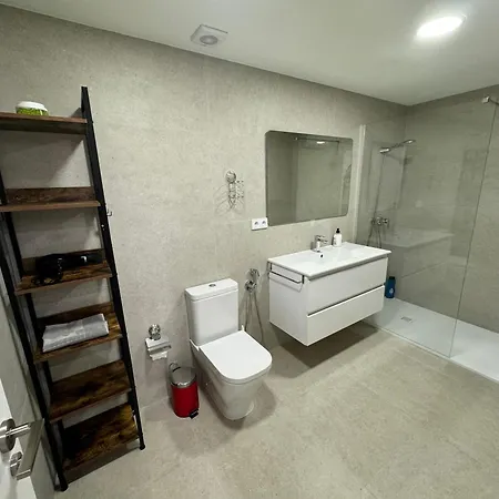 Piso Nuevo Al Lado Del Mar