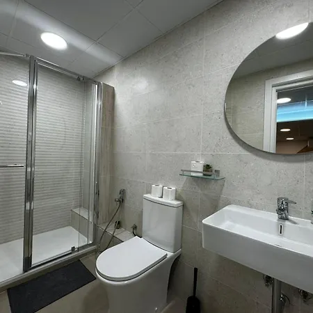 Carbonell 1 Lägenhetshotell 4*