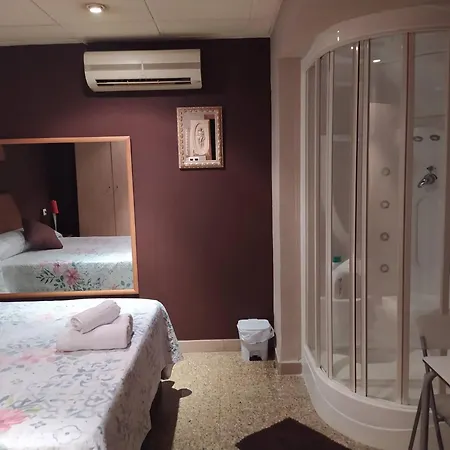 Happystay Pensión *