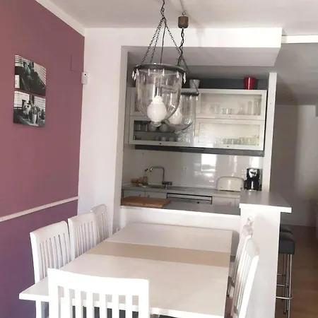 Lejlighed Modern In 90 M² Wheelchair Access