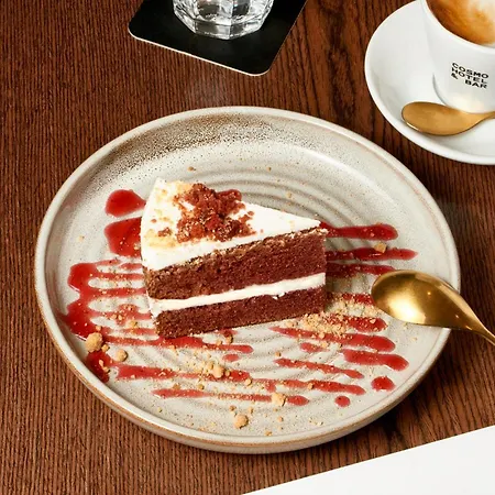 Mate Cosmo - Centre, 3* 瓦伦西亚