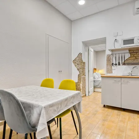 Ciencias Apartment