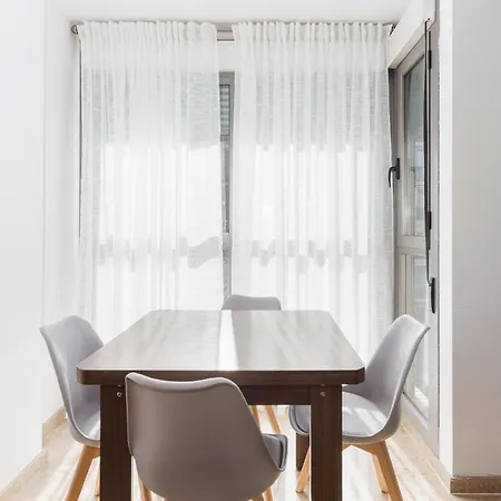 Piso Familiar Cerca Del Centro, Ac Y Wifi Gratis * Valence