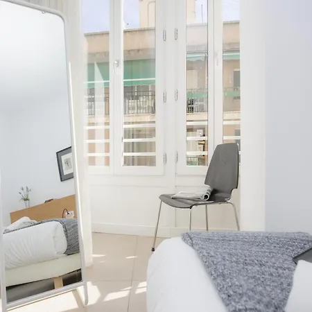 Apartamento Singularstays Mar44