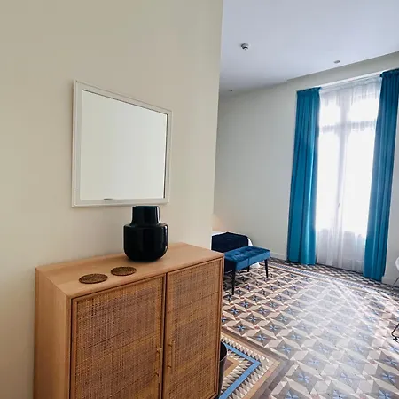 L'esplai فندق مبيت وإفطار 4*