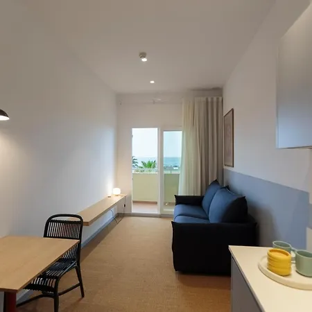Miramar Hotel