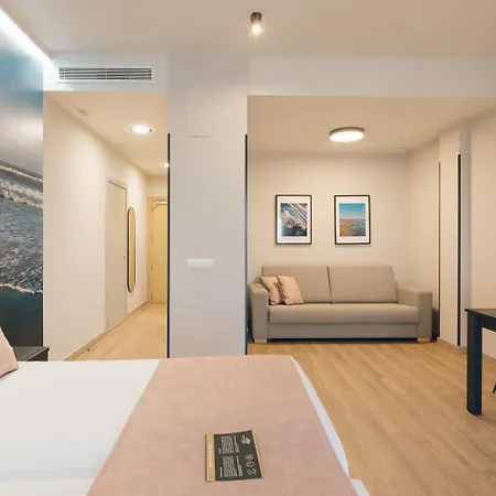 아파트호텔 Palau & 4*