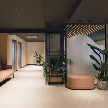 アパートホテル Palau & バレンシア