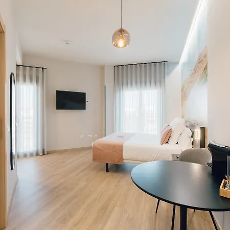 Palau & Lägenhetshotell 4*