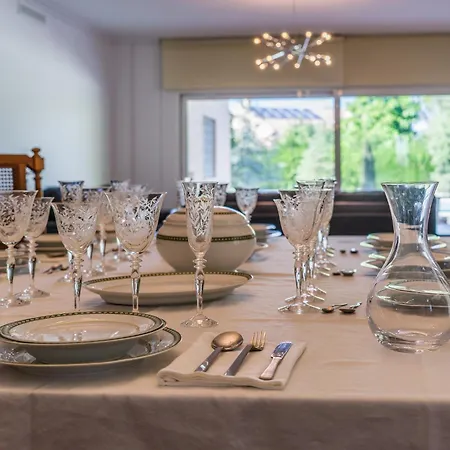 Con Piscina, Jardin Y Aire Acondicionado En La Eliana-l'eliana Villa *