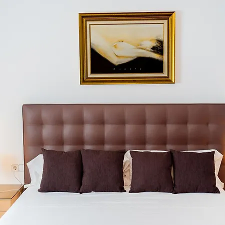 Casa Con Piscina, Jardín Y Aire Acondicionado Cerca De Valencia En La Eliana-l'eliana La Eliana