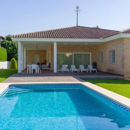 Villa Casa Con Piscina, Jardín Y Aire Acondicionado Cerca De Valencia En La Eliana-l'eliana
