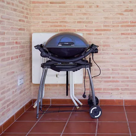 Casa Con Piscina, Jardin Y Aire Acondicionado Cerca De Valencia En La Eliana-l'eliana ヴィラ *