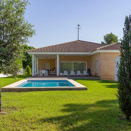 Con Piscina, Jardin Y Aire Acondicionado En La Eliana-l'eliana Villa Valencia